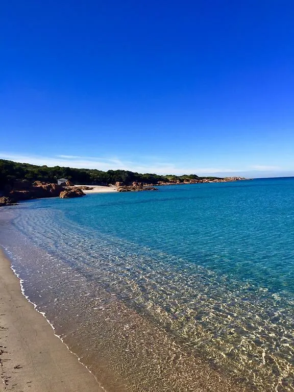 Appartamenti In Villa La Marinedda Isola Rossa  Italie