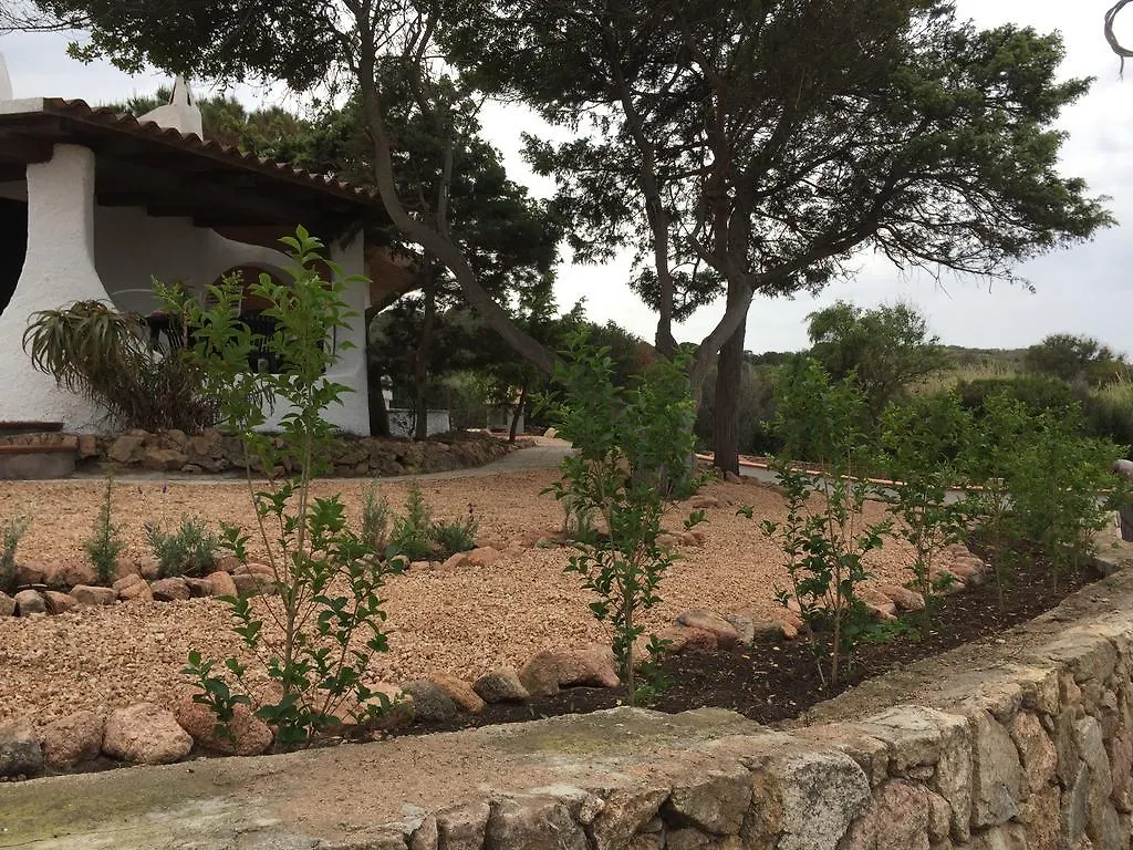 Hébergement de vacances Appartamenti In Villa La Marinedda Isola Rossa  Italie