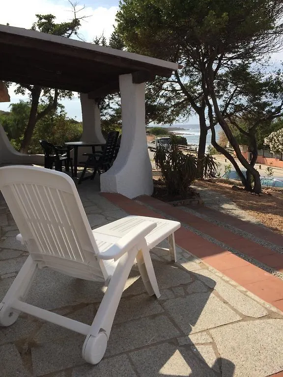 Hébergement de vacances Appartamenti In Villa La Marinedda Isola Rossa