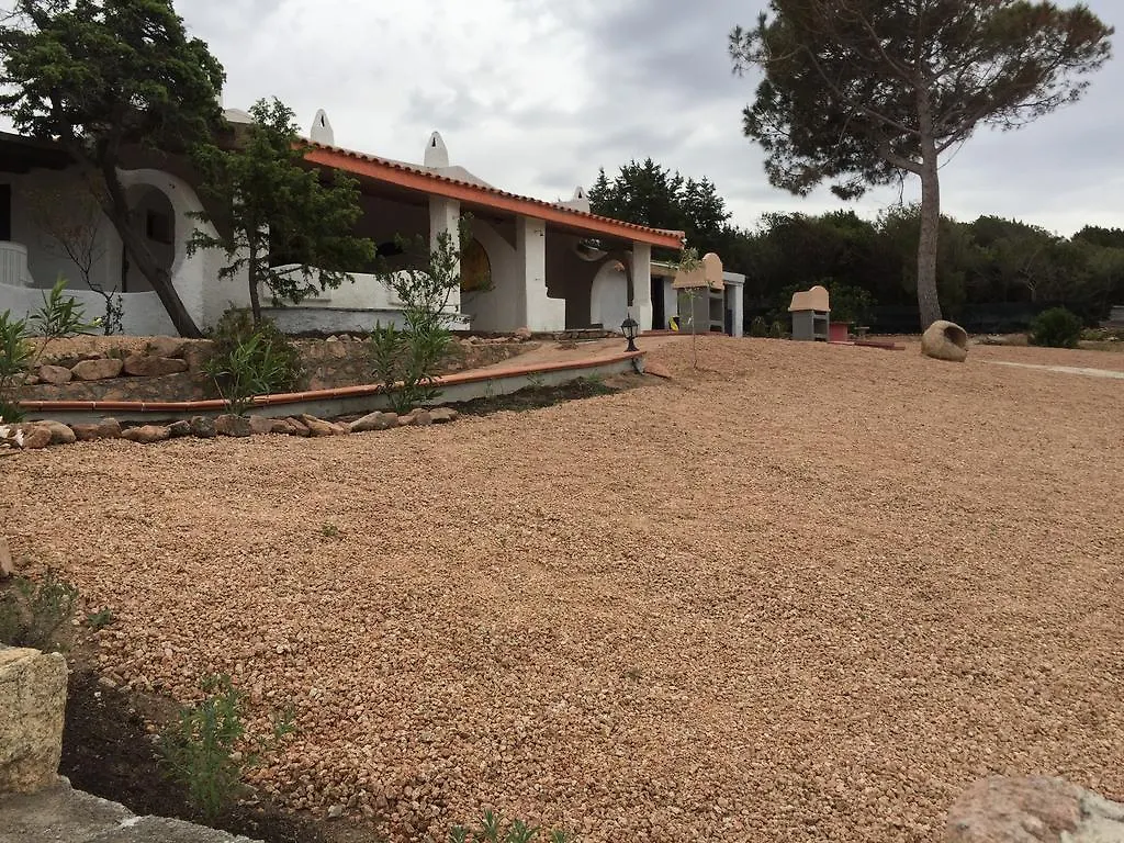 Appartamenti In Villa La Marinedda Isola Rossa  Hébergement de vacances Isola Rossa (Sassari)